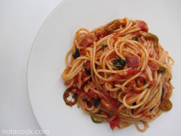 Spaghetti in Bacon Jalapeño Marinara